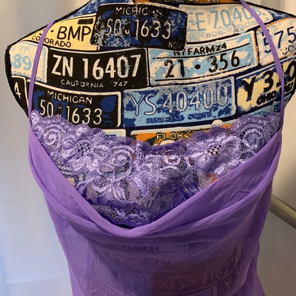 Lavender Chiffon and Lace w/straps crossed in back - Picture 2 of 7